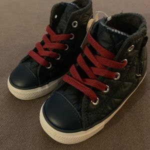 Size 7 Converse never worn and tags on